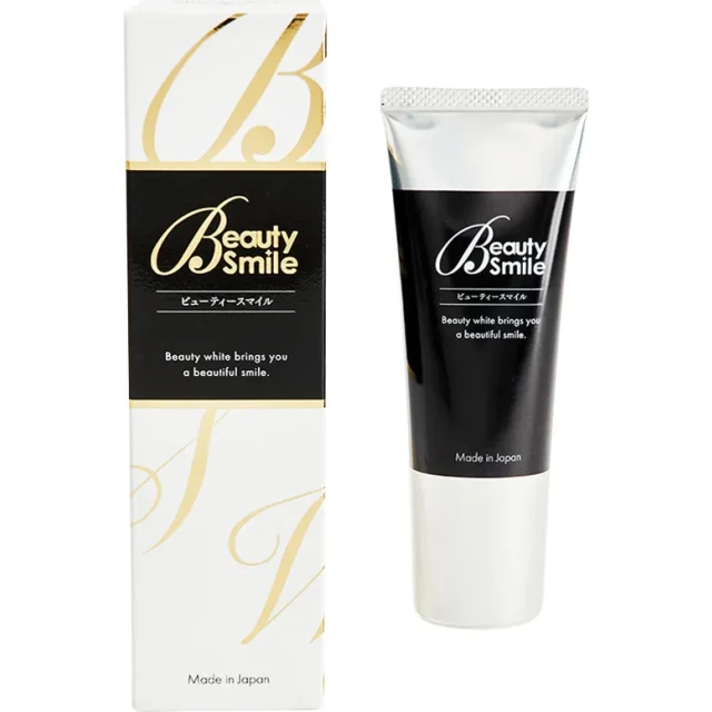 Отбеливающая зубная паста на основе угля и ионов серебра Beauty Smile для дневного применения