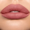 Матовая губная помада Matte Revolution, оттенок Wedding Belles Матовая губная помада Matte Revolution, оттенок Wedding Belles