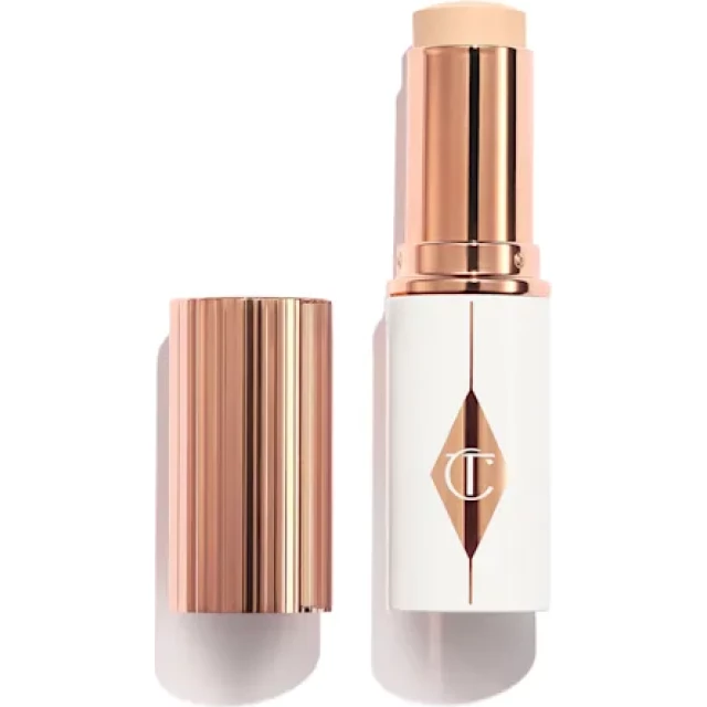 Тональный крем в стике Unreal Skin, оттенок 1.5 Fair для светлой кожи с теплым подтоном