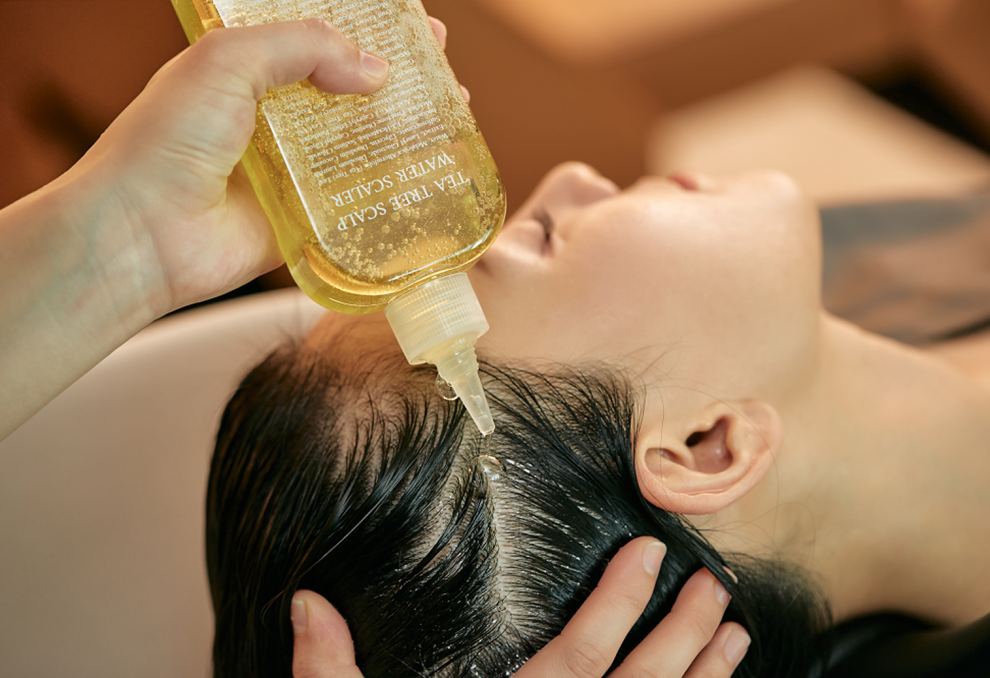 Сухая кожа головы – что делать? Причины, уход и лучшие шампуни