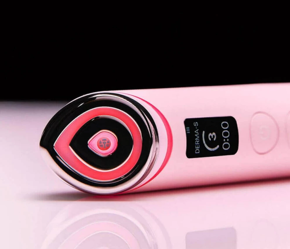 Микротоки от Medicube: почему все о них говорят? Обзор аппаратов для лица AGE-R Booster Pro
