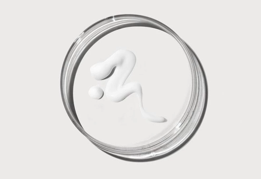 Как избавиться от высыпаний: правильный уход за проблемной кожей. Лучшие средства для очищения, увлажнения и коррекции акне.