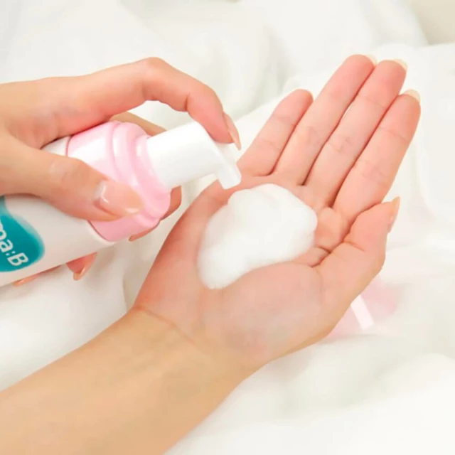 Слабокислотная очищающая пенка для интимной гигиены - изображение 2