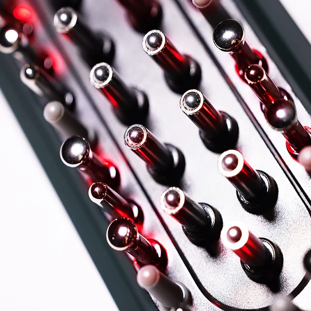 Расческа-аппликатор к сыворотке для волос с активатором волосяных фолликулов - изображение 3