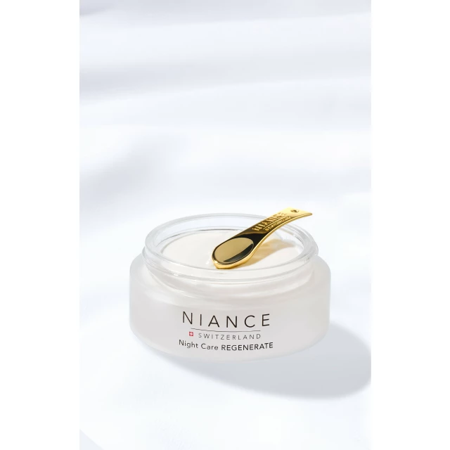 Ночной восстанавливающий крем лица с комплексом Swiss Glacier Complex - изображение 3