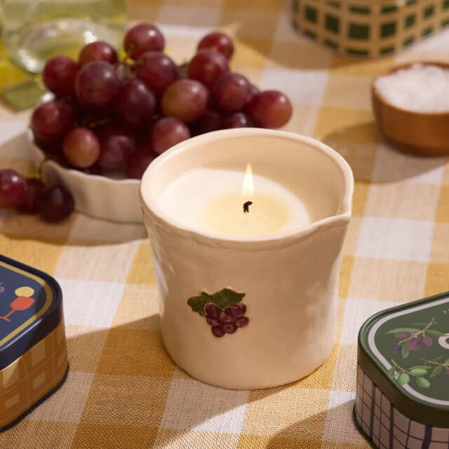 Средняя свеча в керамической банке Bordeaux Grape 226 г - изображение 2