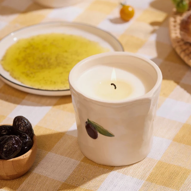 Средняя свеча в керамической банке Olive 226 г - изображение 2