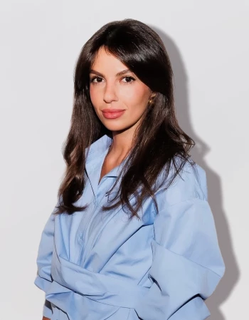 Эмилиа Алоян