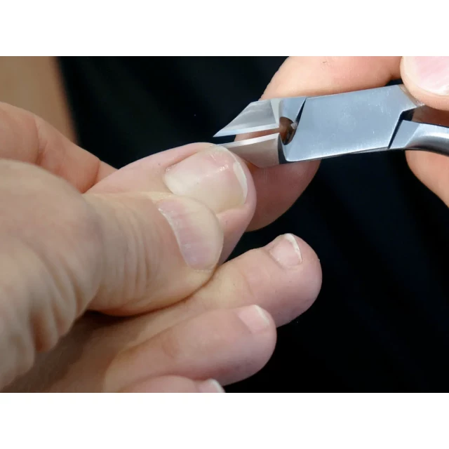 Щипцы для ногтей и уголков 21061 - изображение 4