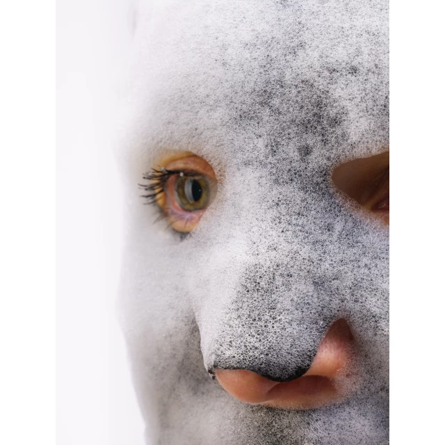 Черная пузырьковая маска для лица с древесным углем - изображение 5