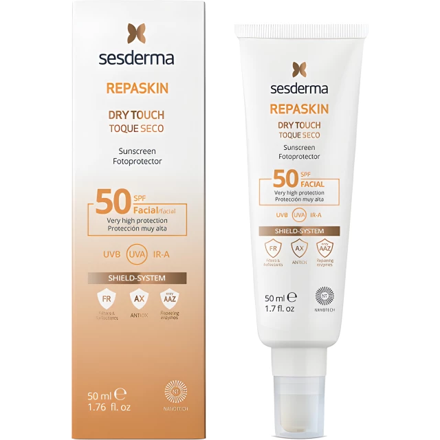 Средство солнцезащитное с матовым эффектом для лица SPF50