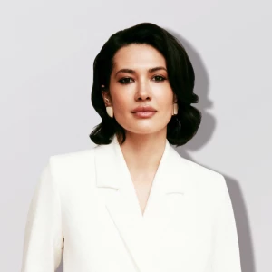 Анна Баженова