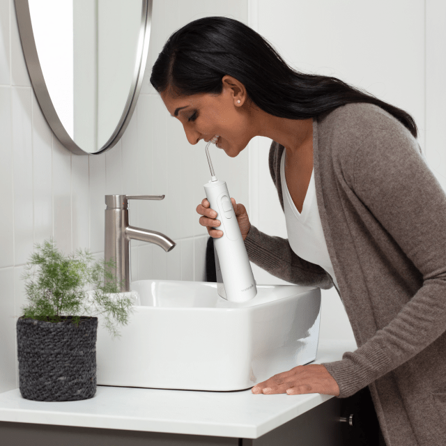 Портативный ирригатор Waterpik WF-21EU Cordless Enhance - изображение 5