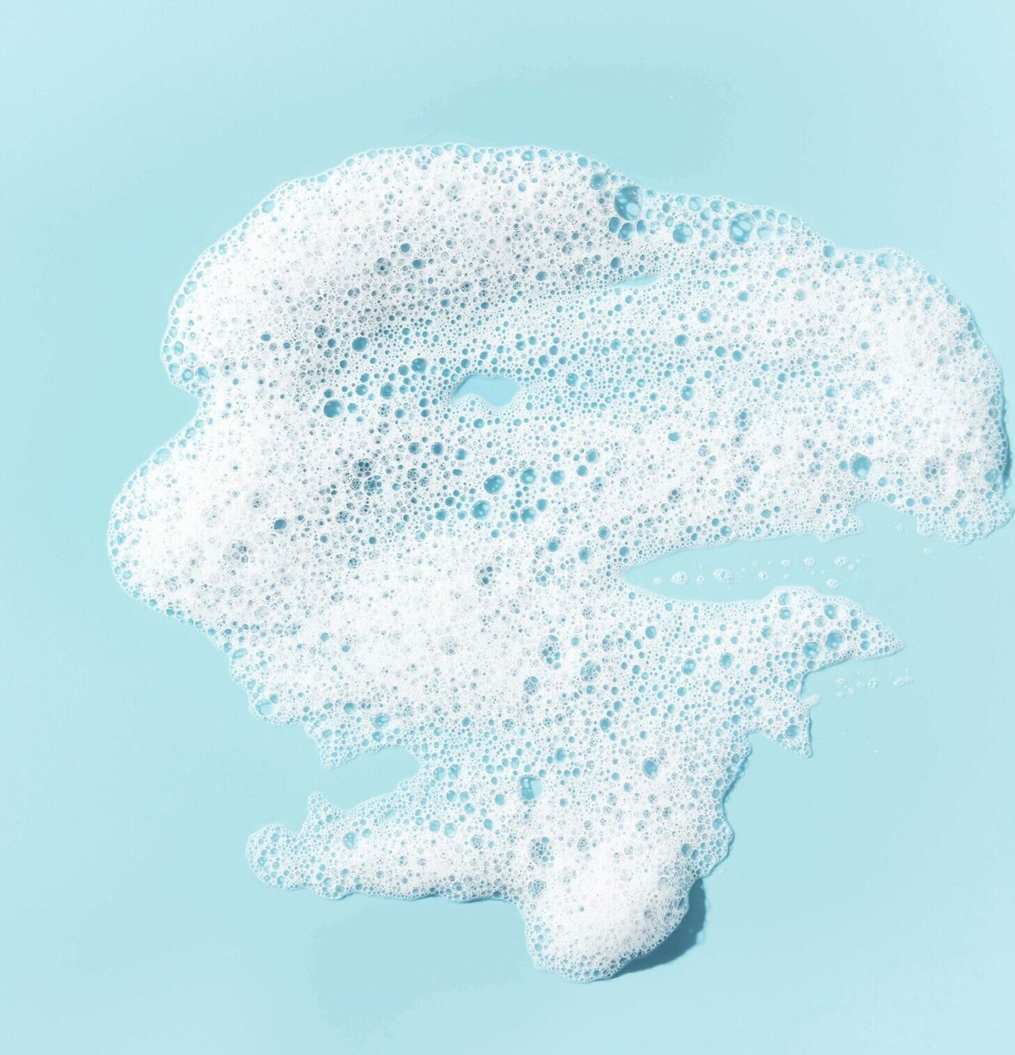 Купить очищающую пенку для умывания (Essential Foam Cleanser) от бренда ...